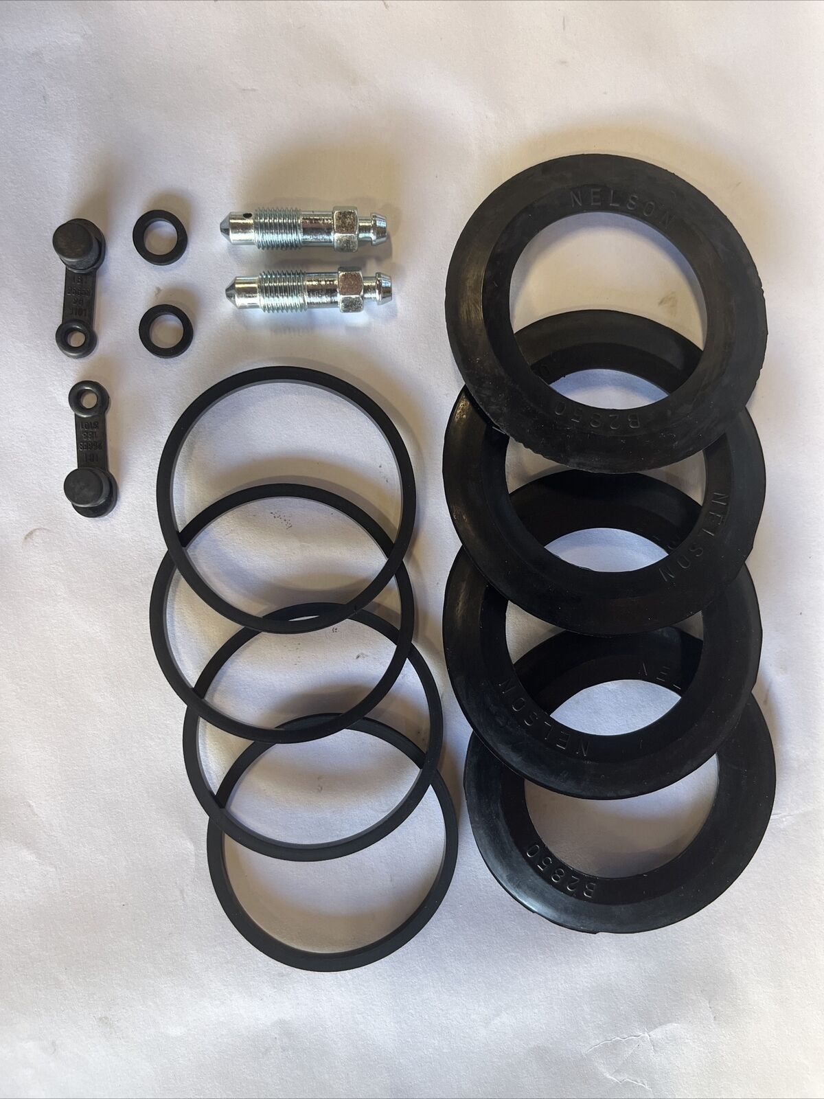 K9018 Girling 16P caliper rebuild kit triumph, lotus — Automotive